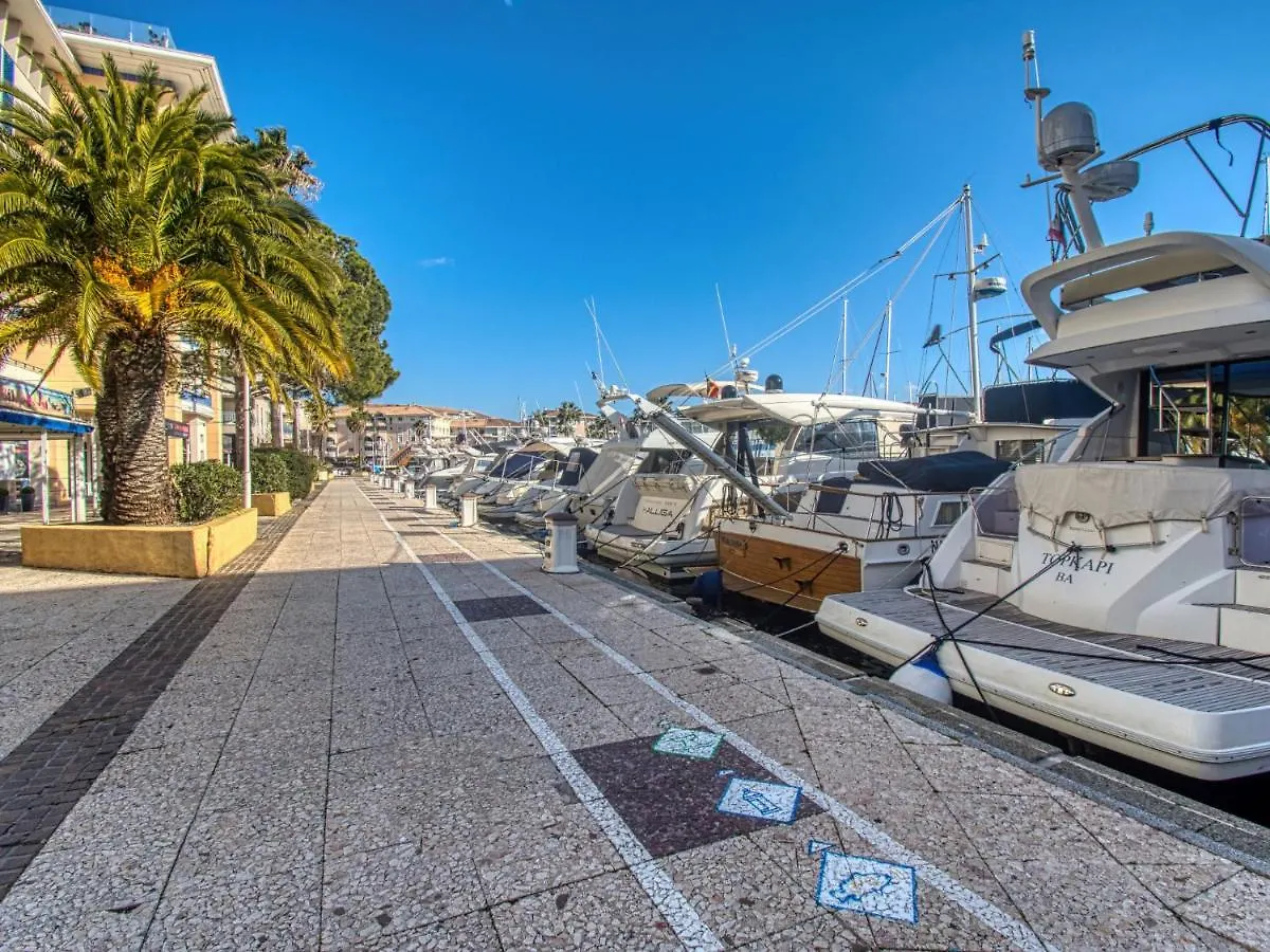 Apartment Bleu Marine-5 By Interhome Fréjus